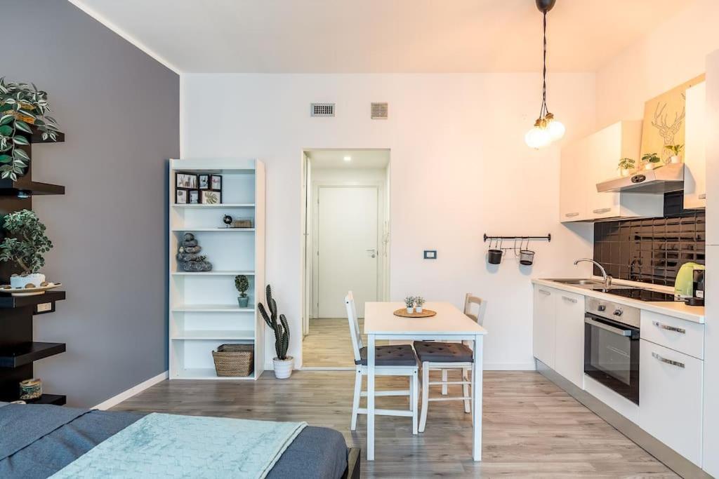 2 Minutes From Central Station-Exclusive Open Space Milan Exterior photo